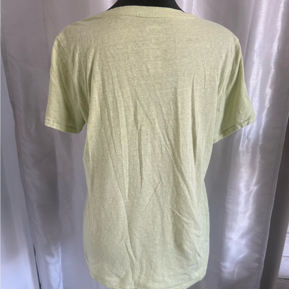 Sonoma Light Green V-Neck Women's Top- The Everyday Tee- M - Picture 2 of 3